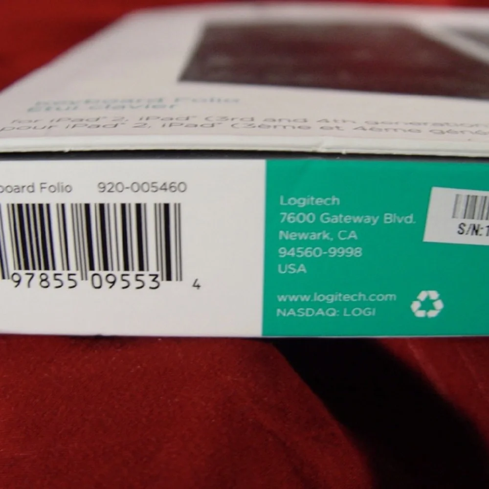 Logitech keyboard folio 920-005460 with bluetooth New Open Box